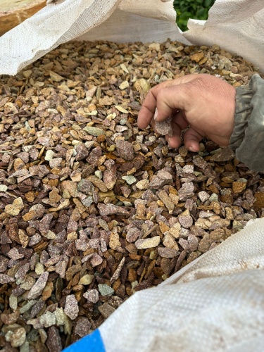 Златолит персиковый декоративная каменная крошка купить в Верхней Пышме