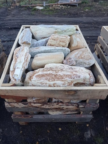 Златолит жёлтый, жёлто-зелёный глыбки и валуны для ланшафтного дизайна купить в Верхней Пышме