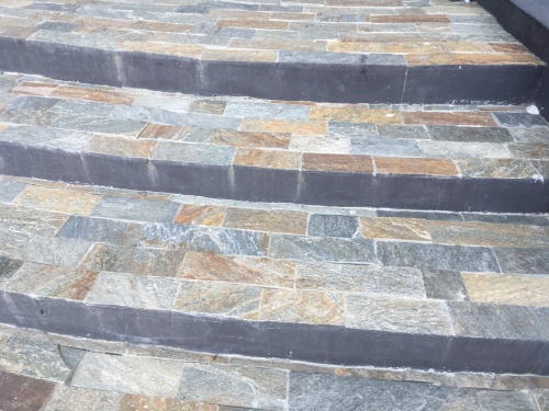 Плитка из Златолита Уральского для лестницы купить в Верхней Пышме