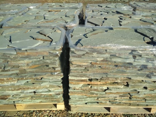 Плитняк златолит зелёный для цоколя, отмостки купить в Верхней Пышме