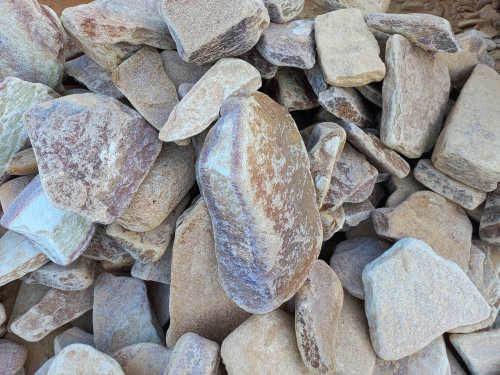 Златолит жёлтый, жёлто-зелёный глыбки и валуны для ланшафтного дизайна купить в Верхней Пышме