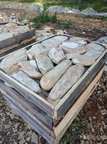 Златолит жёлтый, жёлто-зелёный глыбки и валуны для ланшафтного дизайна купить в Верхней Пышме