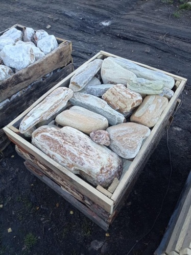 Златолит жёлтый, жёлто-зелёный глыбки и валуны для ланшафтного дизайна купить в Верхней Пышме