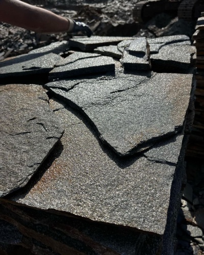 Плитняк златолит серебристый для фасада купить в Верхней Пышме