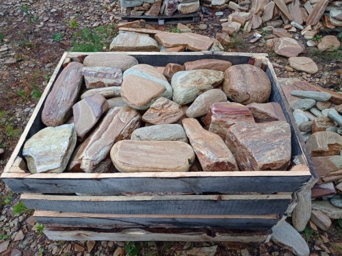 Златолит жёлтый, жёлто-зелёный глыбки и валуны для ланшафтного дизайна купить в Верхней Пышме