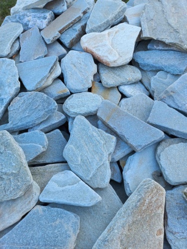 Плитняк златолит зелёный галтованный для цоколя купить в Верхней Пышме